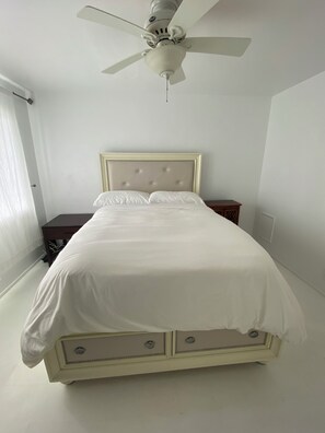 2 bedrooms, WiFi, bed sheets