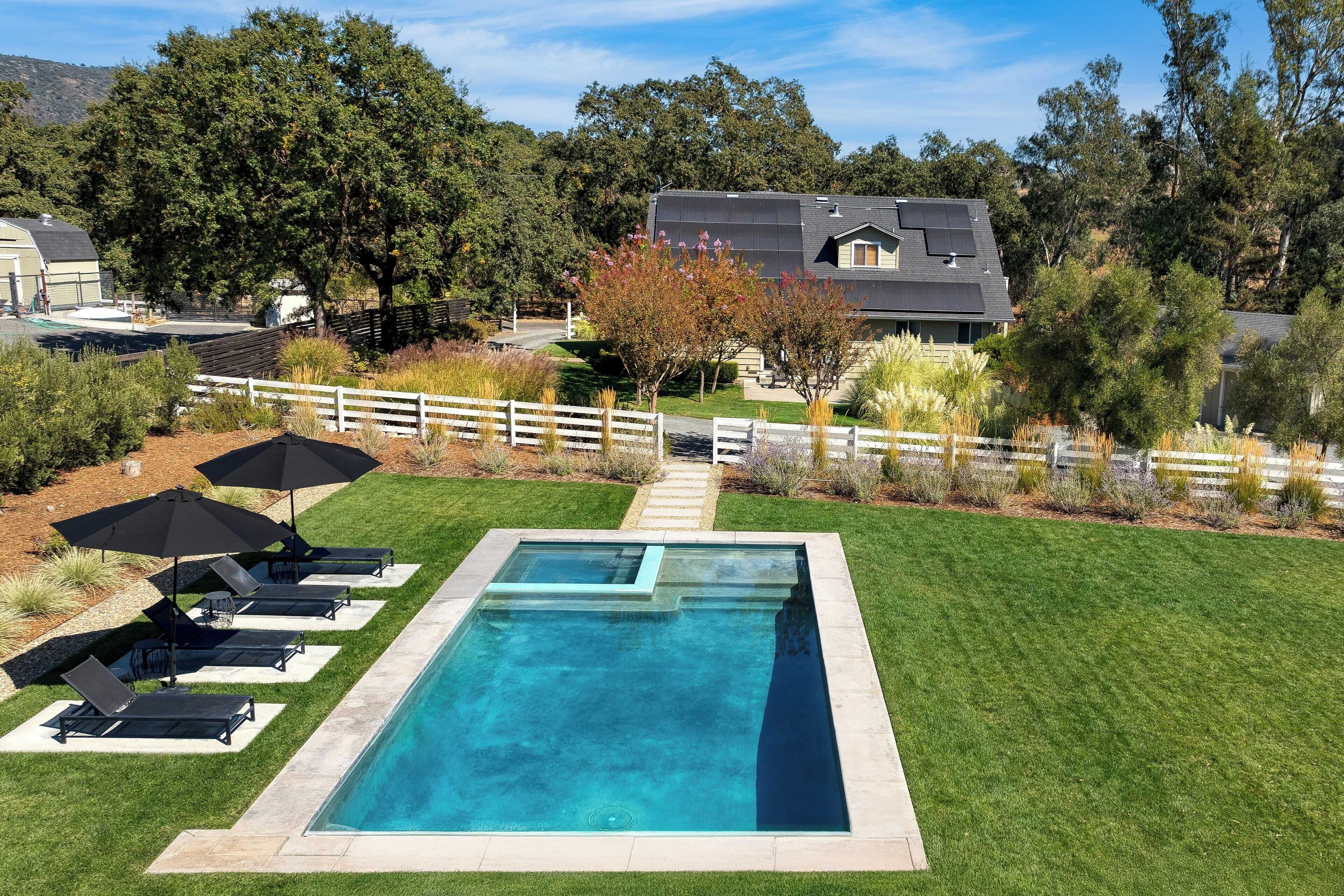 House (3 Bedrooms) | Front of property