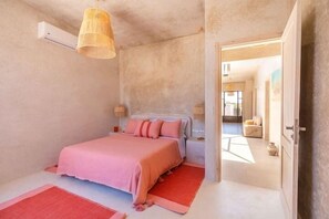 3 bedrooms, iron/ironing board, travel cot, free WiFi - Villa with Private Pool and Staff (Essaouira)