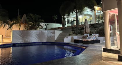 Onyx luxury rd