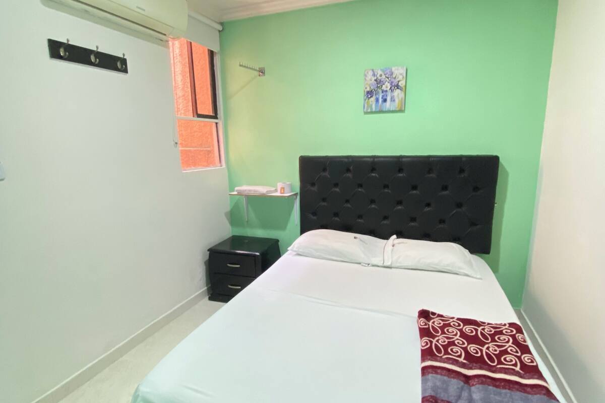 Basic Double Room | WiFi (free)