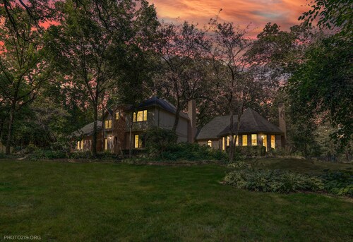 Spacious 5bd/5bth house w/Pool, Hot Tub, Sauna