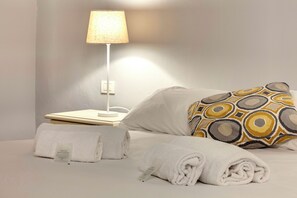 Apartment | Laptop workspace, iron/ironing board, free WiFi, bed sheets - Mamo Florence - Academy House (Florence)