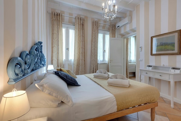 Apartment | 1 bedroom, laptop workspace, iron/ironing board, free WiFi