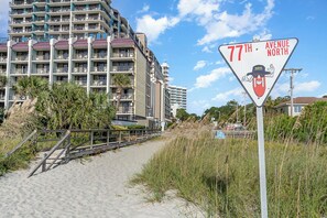 Exterior - Spacious Luxury ~ Ocean View ~ 2B/2B ~ Sleeps 8 (Myrtle Beach)