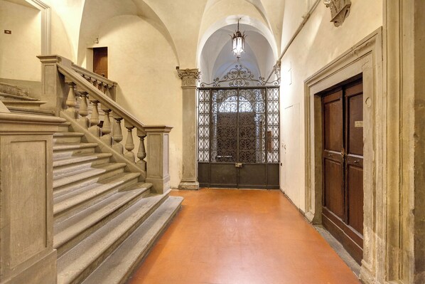 Interior entrance - Mamo Florence - Casper Apartment (Florence)