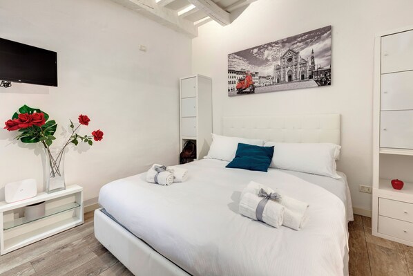 Studio | Laptop workspace, iron/ironing board, free WiFi, bed sheets - Mamo Florence - Cristofano Studio (Florence)