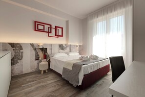 Apartment | 2 bedrooms, laptop workspace, iron/ironing board, cribs/infant beds - Mamo Florence - Dante & Virgilio Apartments (Florence)