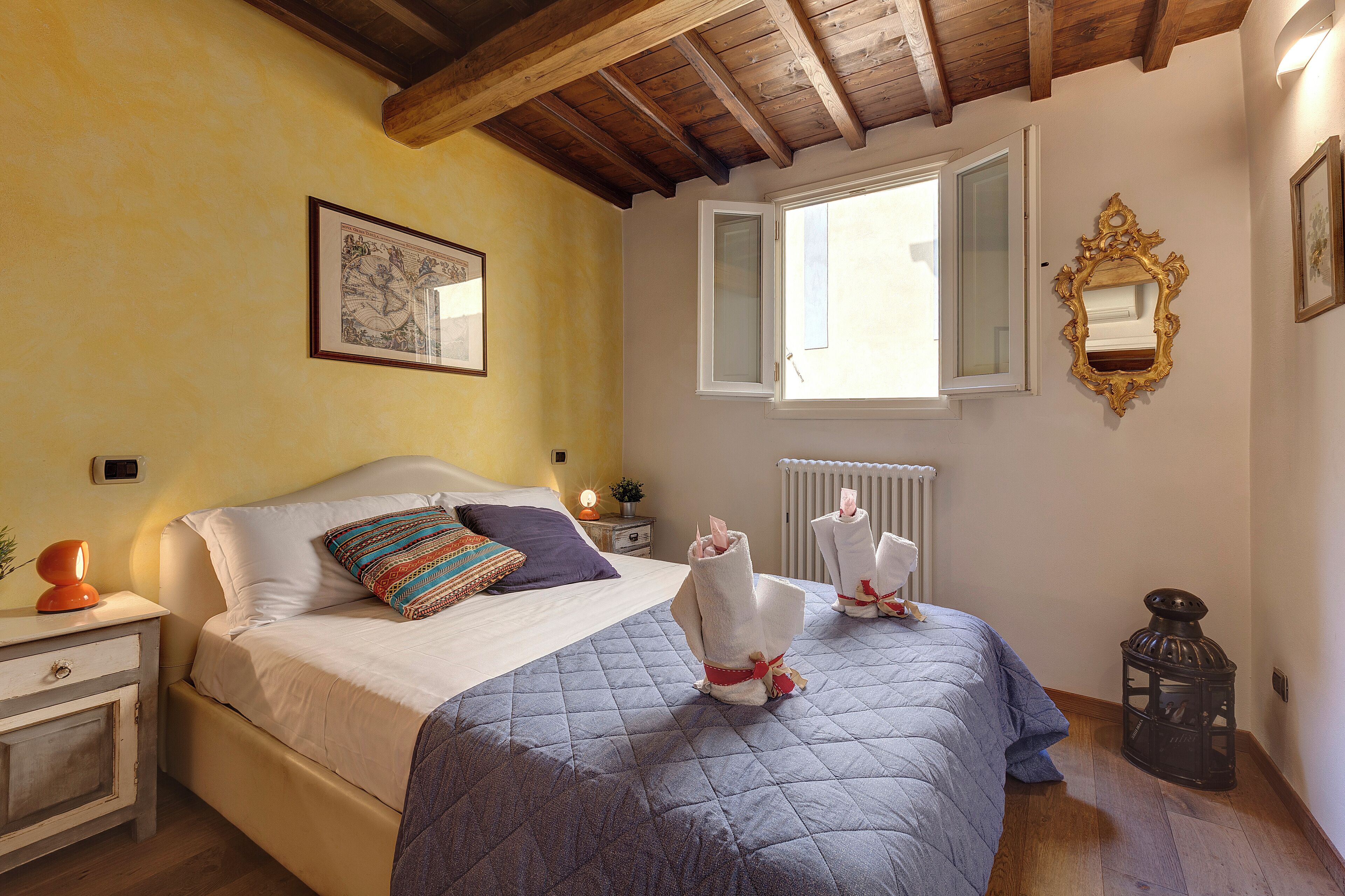 Apartment | 1 bedroom, laptop workspace, iron/ironing board, free WiFi