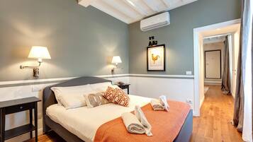 1 chambre, espace de travail pour ordinateur portable