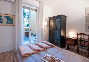 3 bedrooms, laptop workspace, iron/ironing board, free WiFi - Mamo Florence - La Galerie Luxury Apartment (Florence)