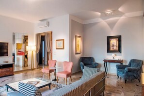 Living area - Mamo Florence - La Galerie Luxury Apartment (Florence)