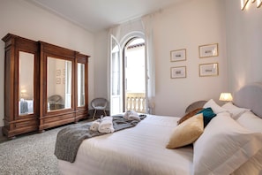 Apartment | 2 bedrooms, laptop workspace, iron/ironing board, free WiFi - Mamo Florence - Magenta Apartment (Florence)
