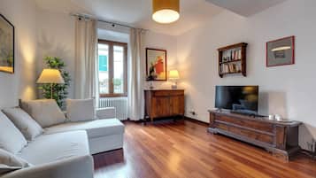 Apartment | Living area