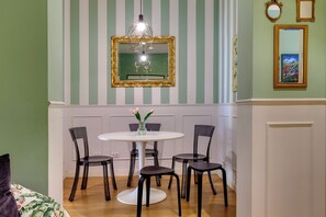 Living area - Mamo Florence - Marsilio Ficino Apartment (Florence)