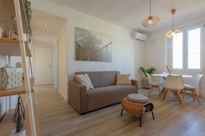 Living area - Mamo Florence - Mosse Leopolda Apartment (Florence)