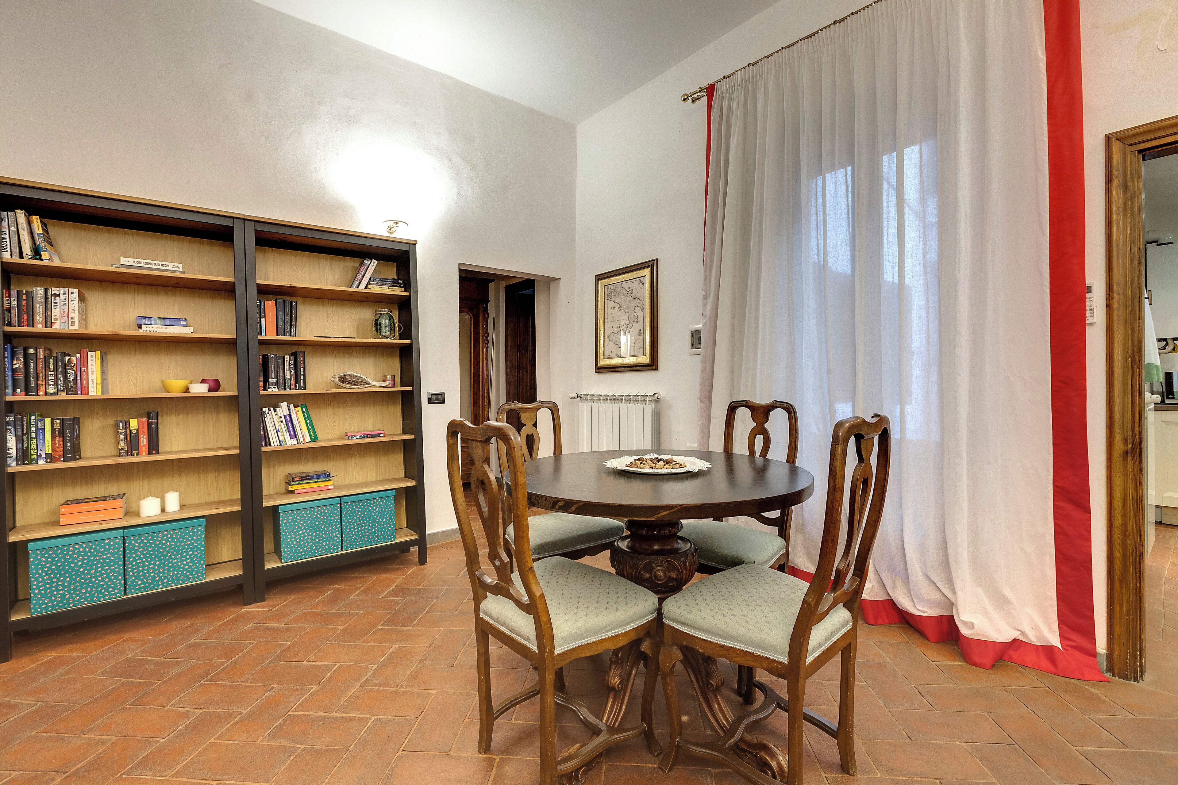 Departamento | Área de sala de estar | Televisión de pantalla plana de 40 pulgadas con canales digitales 