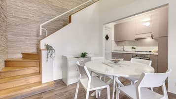 Apartment | Dining room