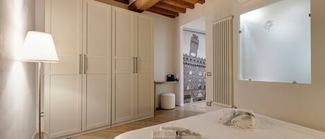 Apartamento | 1 dormitorio y espacio para trabajar con un portátil