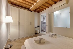 1 bedroom, laptop workspace, iron/ironing board, free WiFi - Mamo Florence - Rosa Apartment (Florence)
