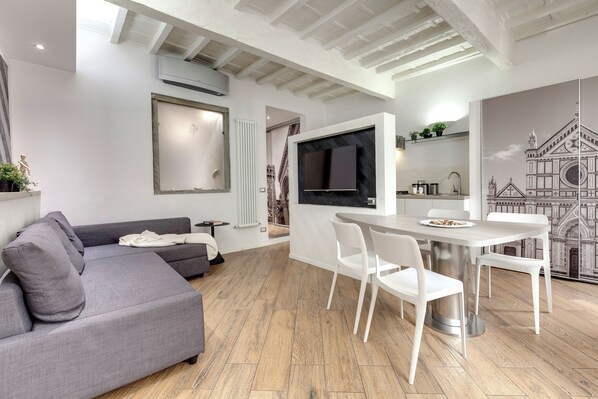 Living area - Mamo Florence - Rosa Apartment (Florence)