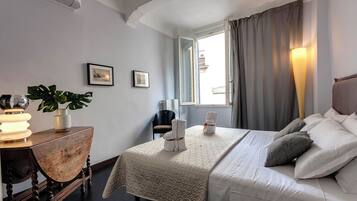 Apartment | 1 Schlafzimmer, laptopgeeigneter Arbeitsplatz, kostenloses WLAN