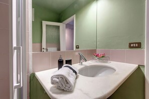 Apartment | Badezimmer