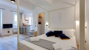 Apartment | 1 bedroom, laptop workspace, iron/ironing board, free WiFi