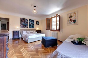Apartment | 3 bedrooms, desk, laptop workspace, iron/ironing board - Mamo Florence - Sophia Apartment (Florence)