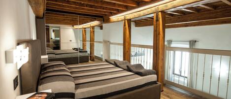 1 bedroom, laptop workspace, iron/ironing board, free WiFi