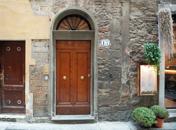Front of property - Mamo Florence - Terme Apartment (Florence)