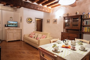 Apartment | Living area