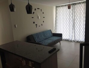 Smart TV, videojuegos, biblioteca musical y videoteca 