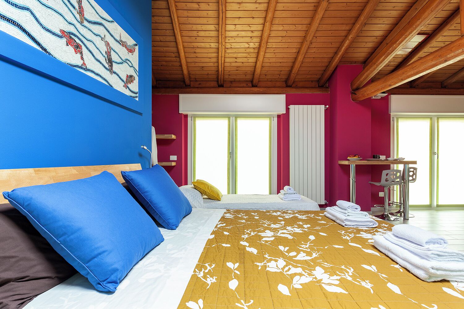 1 camera, accesso a Internet, lenzuola