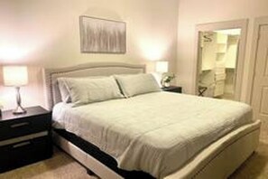 1 slaapkamer, een bureau, een strijkplank/strijkijzer, gratis wifi