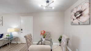 تناول الطعام