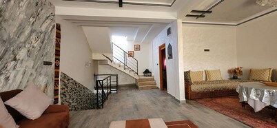 MountainHouse: Spacious Duplex in a cocktail between modernity and tradition.