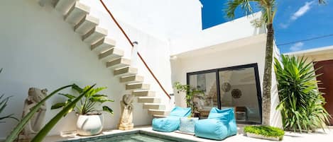 Basic Villa | Pool | Outdoor pool