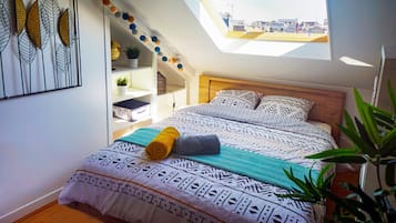 1 bedroom, iron/ironing board, internet, bed sheets