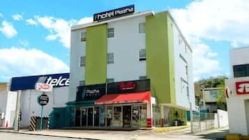 Fachada de la propiedad