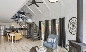Interior - The Lakefront ReTreat w/ Hot Tub, kayaks, & beach (Saugatuck)