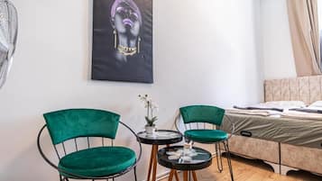 1 Schlafzimmer, Bügeleisen/Bügelbrett, Bettwäsche