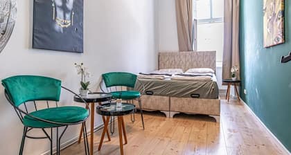 Chic Cozy Studio, 15 min to City Center