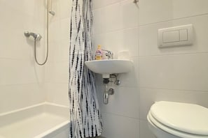 Hair dryer, towels