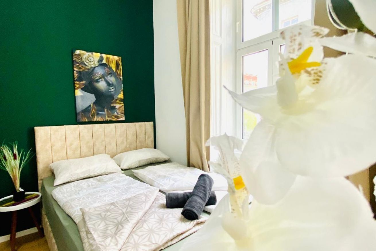 1 soverom, strykejern/-brett og sengetøy