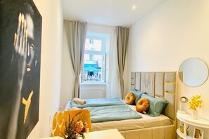 1 bedroom, WiFi, bed sheets