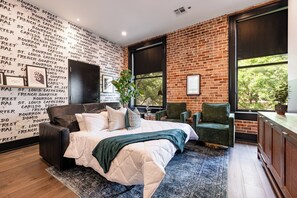 2 soverom, strykejern/-brett, reiseseng for barn og wi-fi (inkludert)