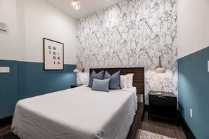 2 bedrooms, iron/ironing board, free WiFi, bed sheets - Downtown 2BD Private Terrace Gym Hotel Pool (New Orleans)
