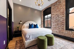 2 slaapkamers, een strijkplank/strijkijzer, gratis wifi, beddengoed