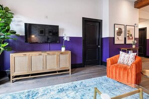 Smart-tv en een kantoor